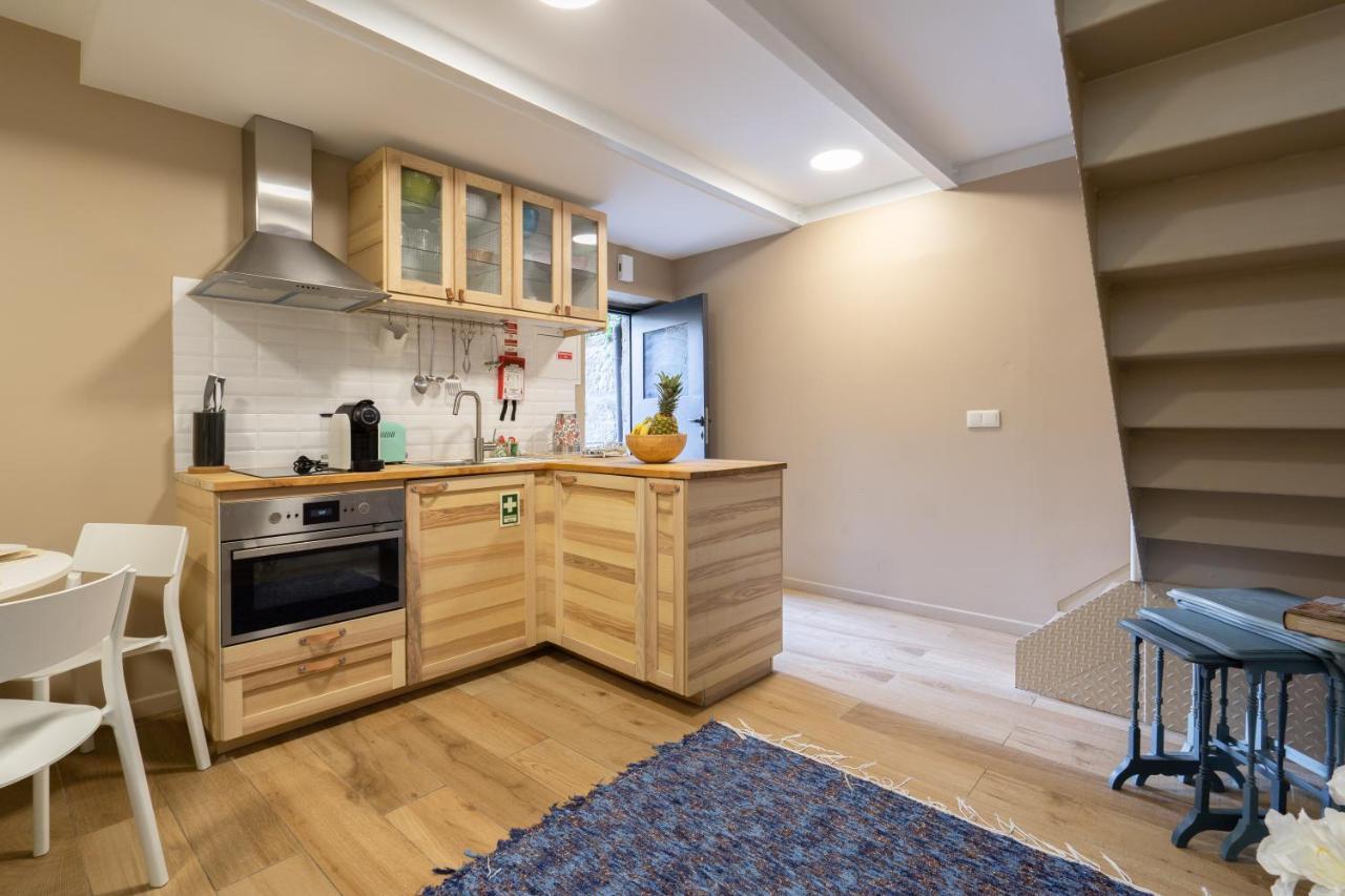 Host Wise - Homely Noble Flats - Garden & Jacuzzi Apartment