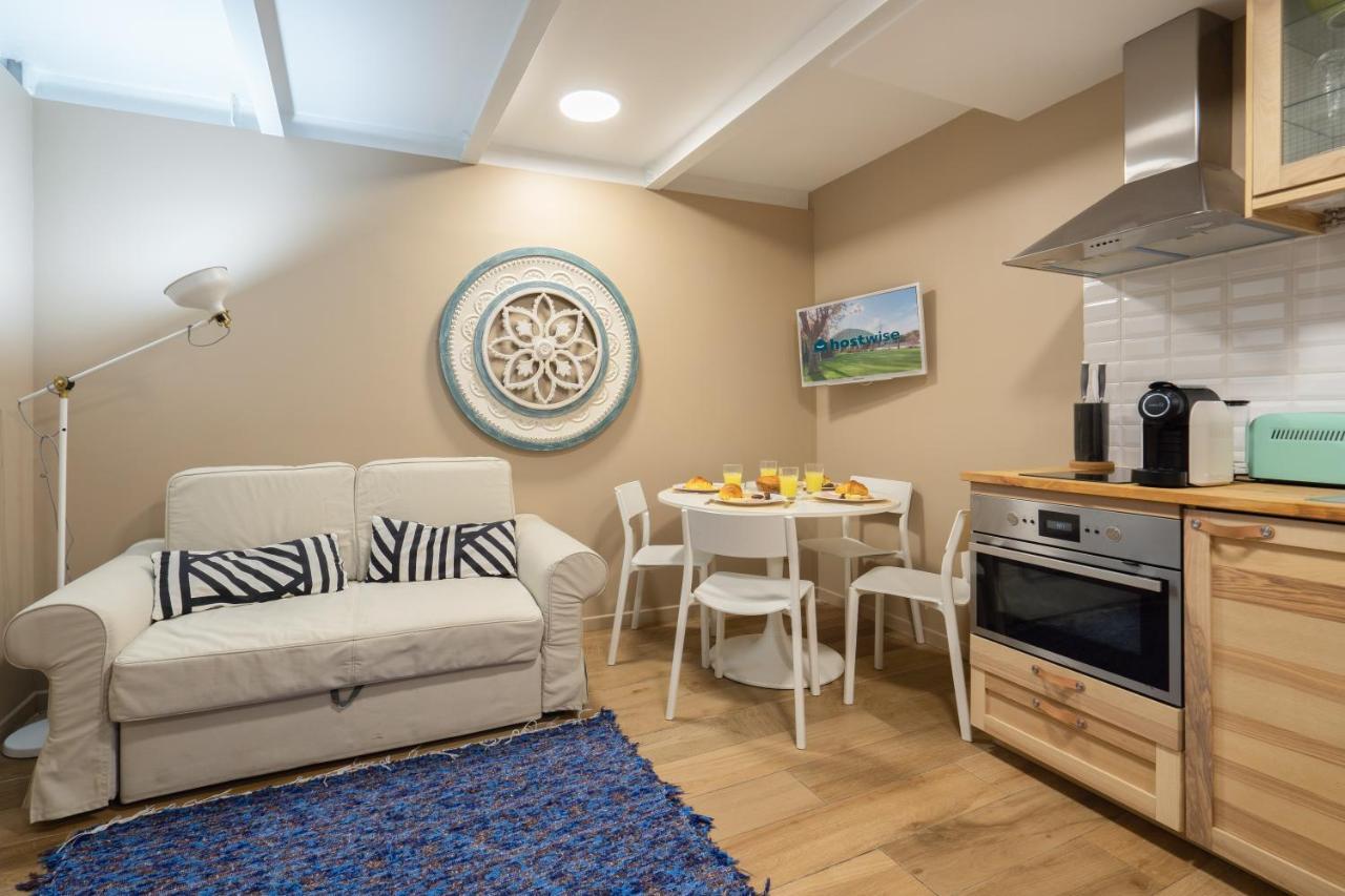 Host Wise - Homely Noble Flats - Garden & Jacuzzi Apartment Porto
