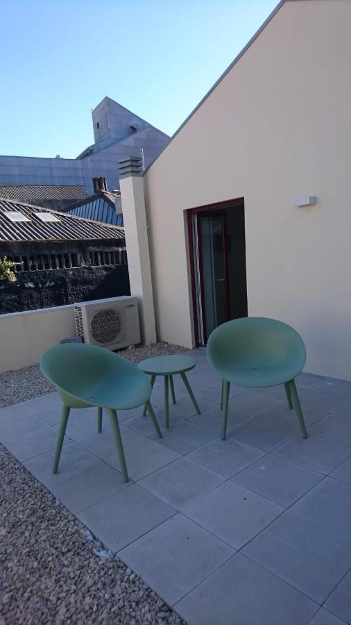 Classic Terrace Apartment