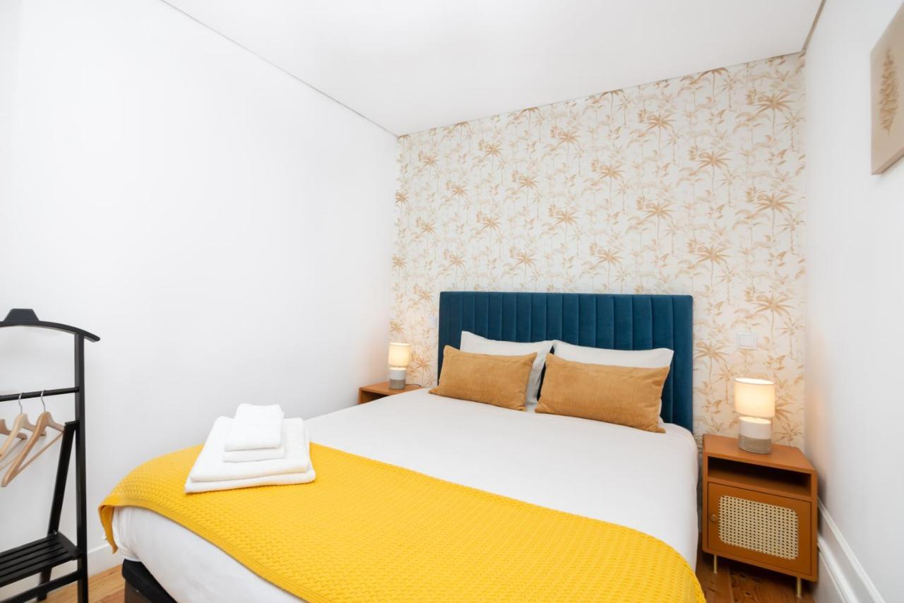 Apartamento Low Cost Parking - Private Garden - Almada 392 Porto