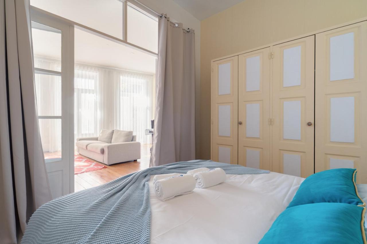 Apartment Homely Noble Flats - Garden&jacuzzi *