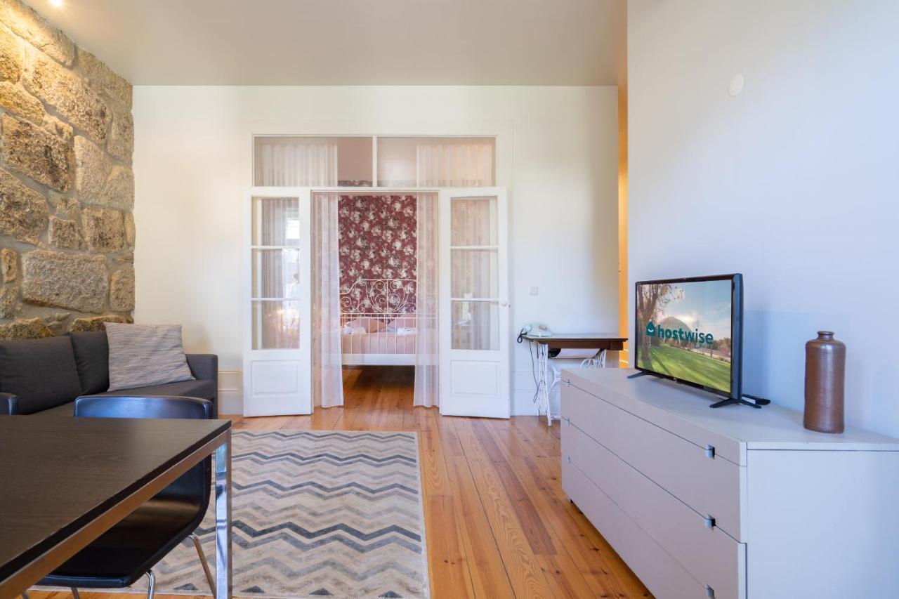 Homely Noble Flats - Garden&jacuzzi *