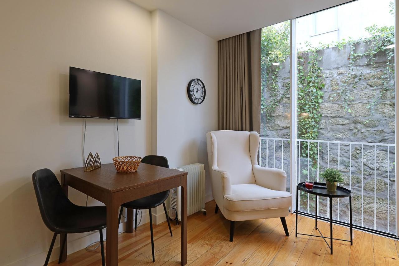 Apartment Flh Santa Catarina Simplistic Studio