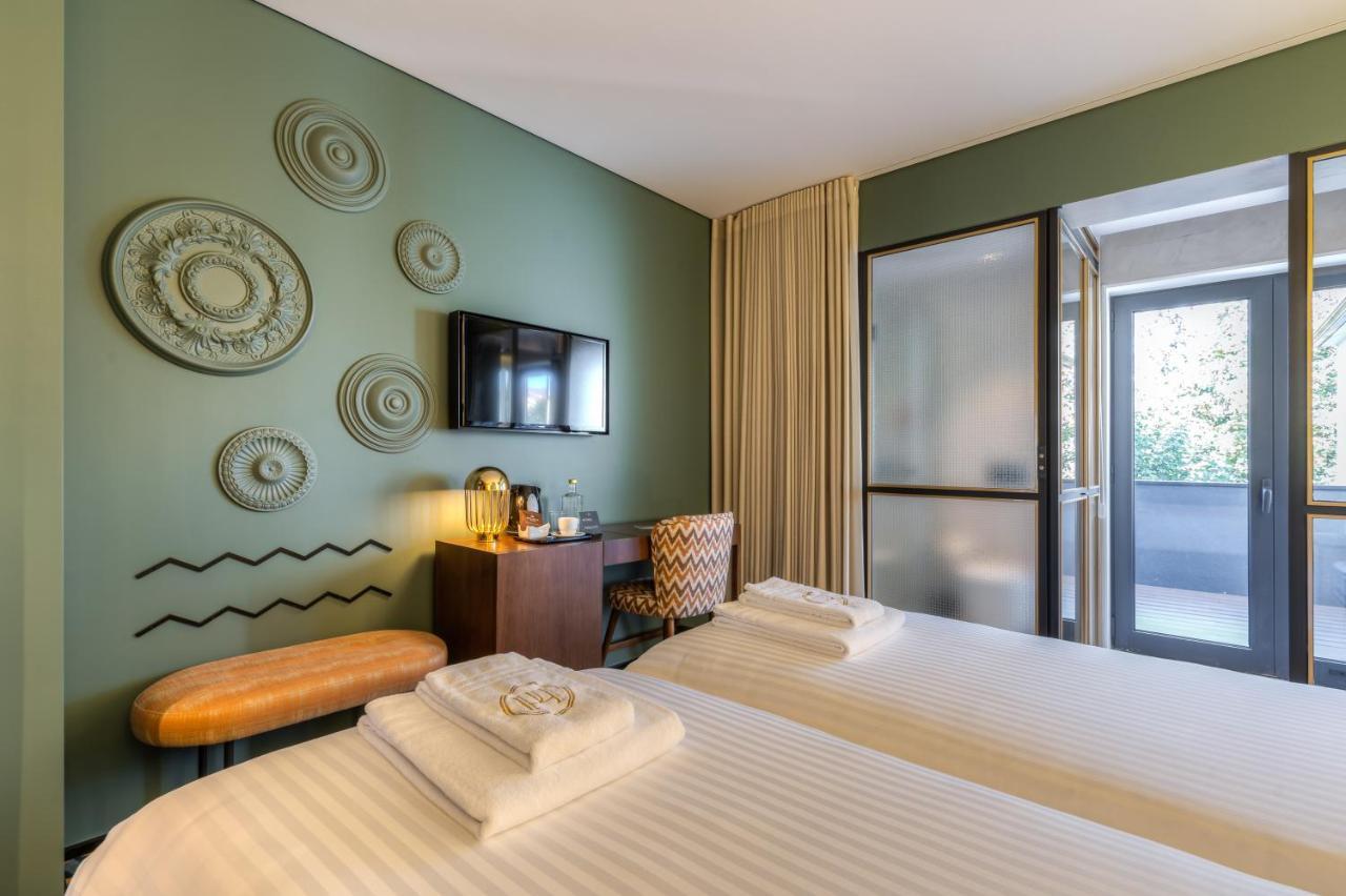 Hotel The Convo &