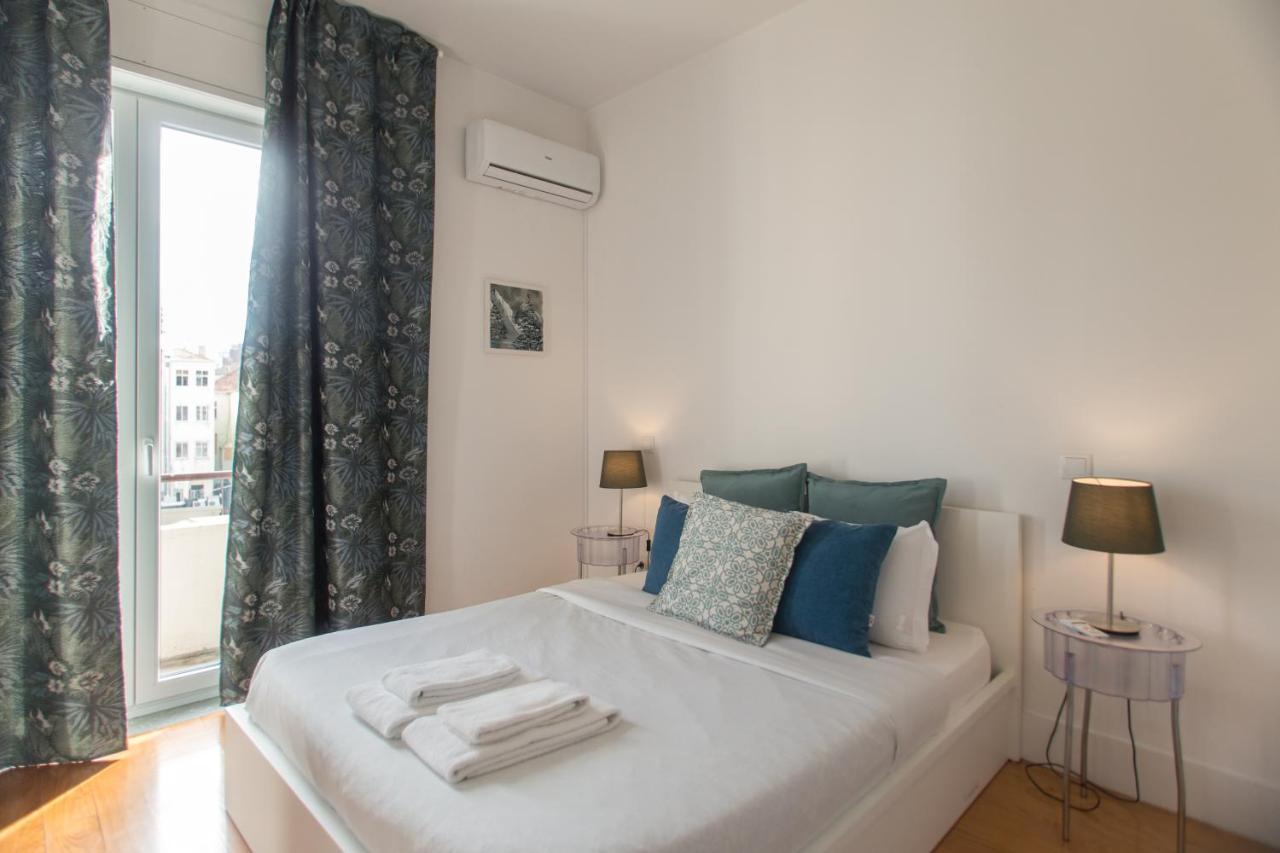 Pinpoint By Hosts * Porto