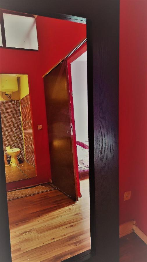 - Bed & Breakfast