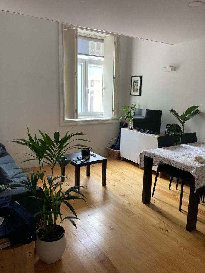 Center Apartment *