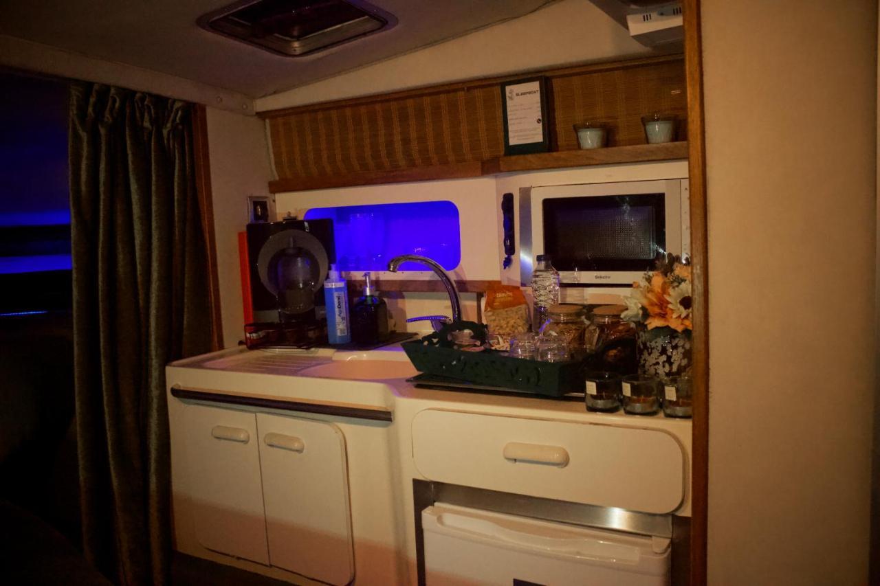 Sleepboat Yacht *