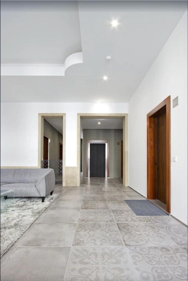 01 Design Flat In Downtown Apartment *