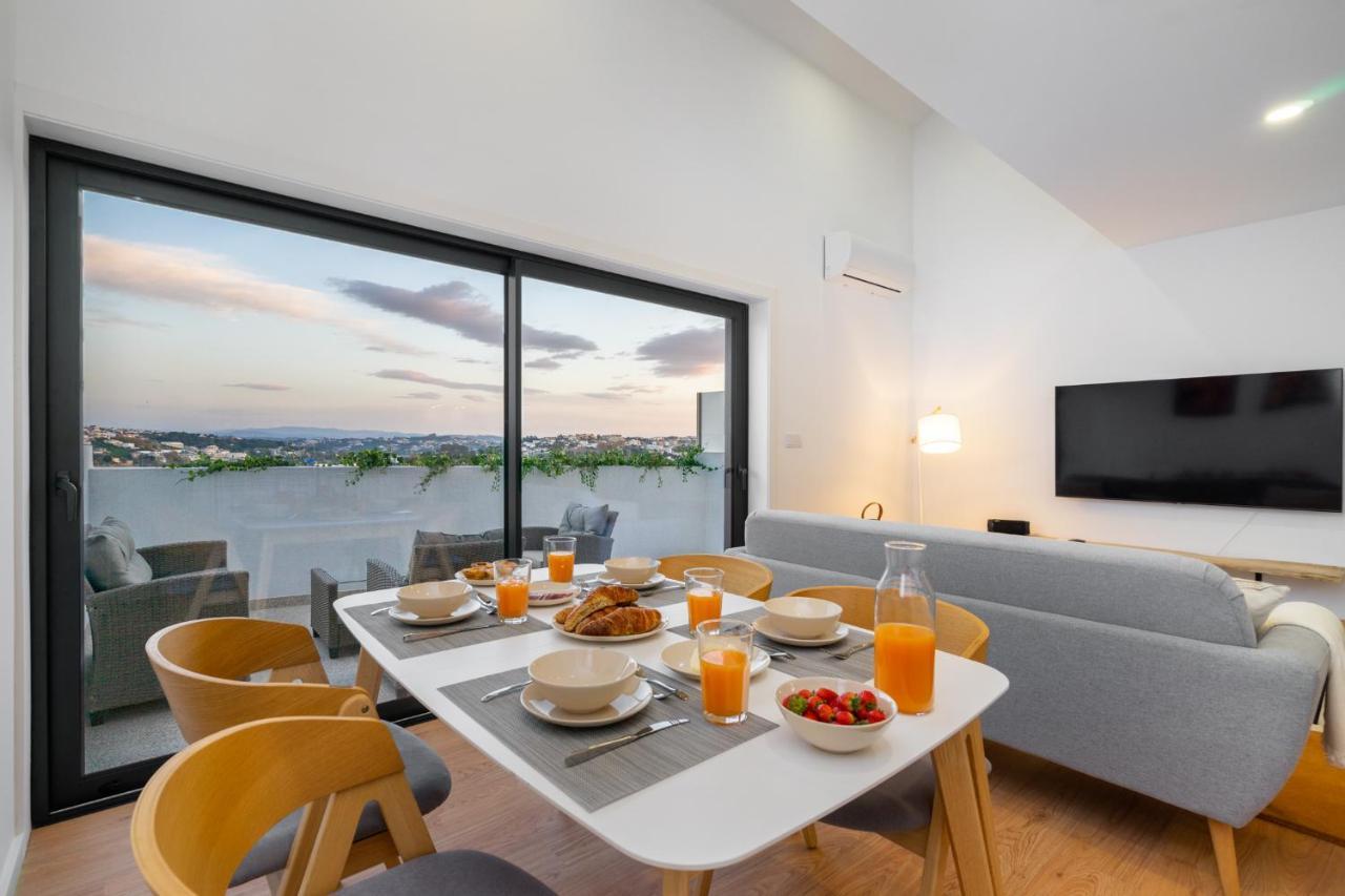 Whome Riverside View Premium W/ Ac & Terrace Apartment *