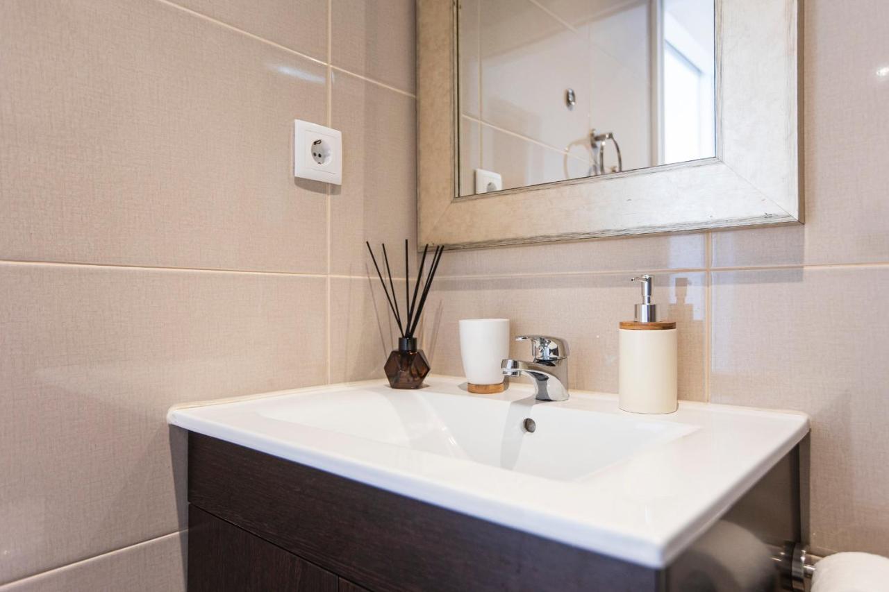 Lovelystay - Urban Holiday home Porto