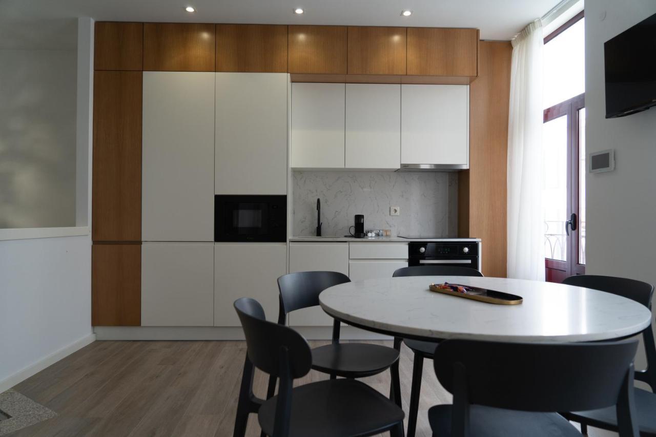 Apartment Alma Invicta Almada *