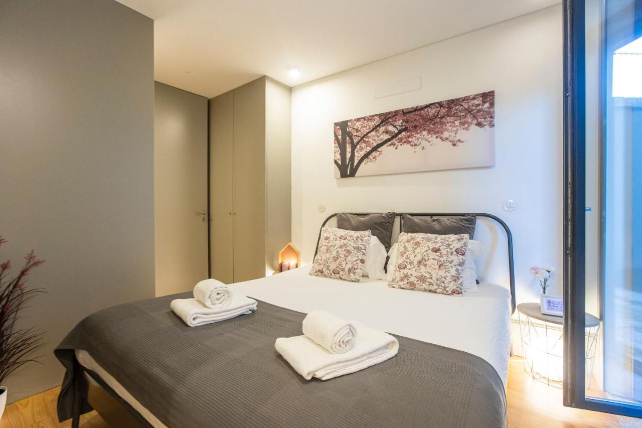 Downtown W/ Ac & Patio By Lovelystay Porto