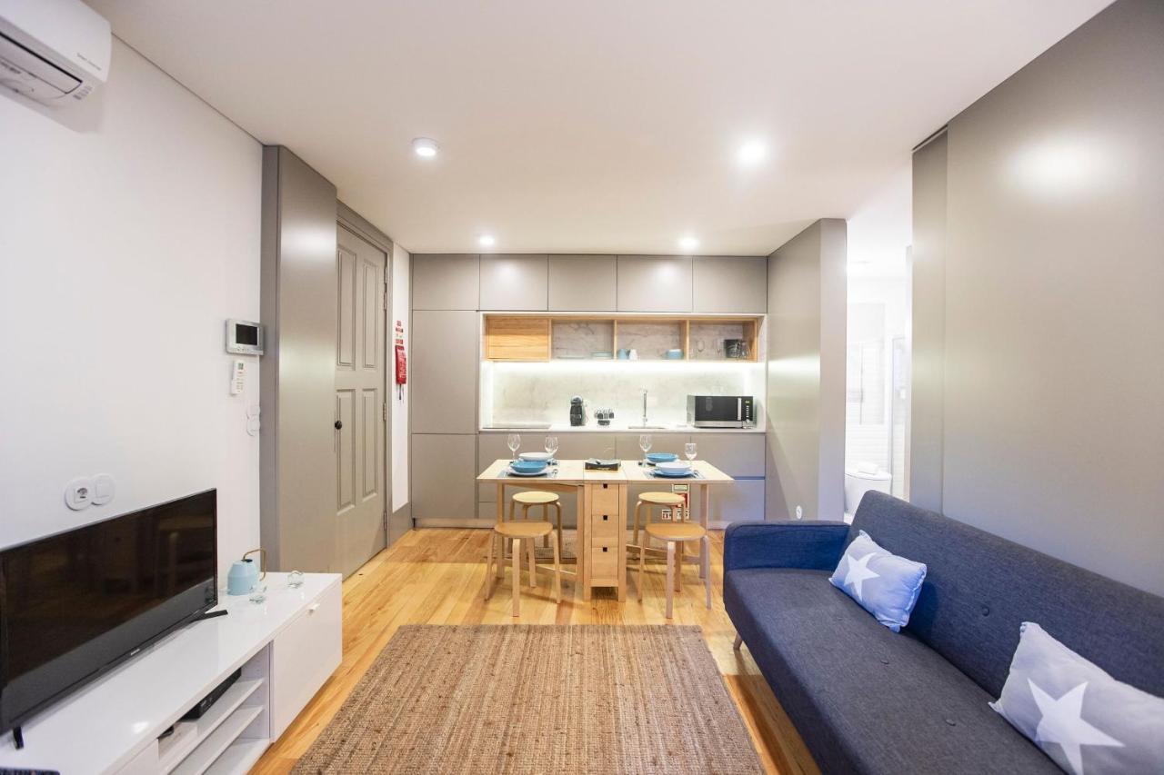 Downtown W/ Ac & Patio By Lovelystay Appartement Porto