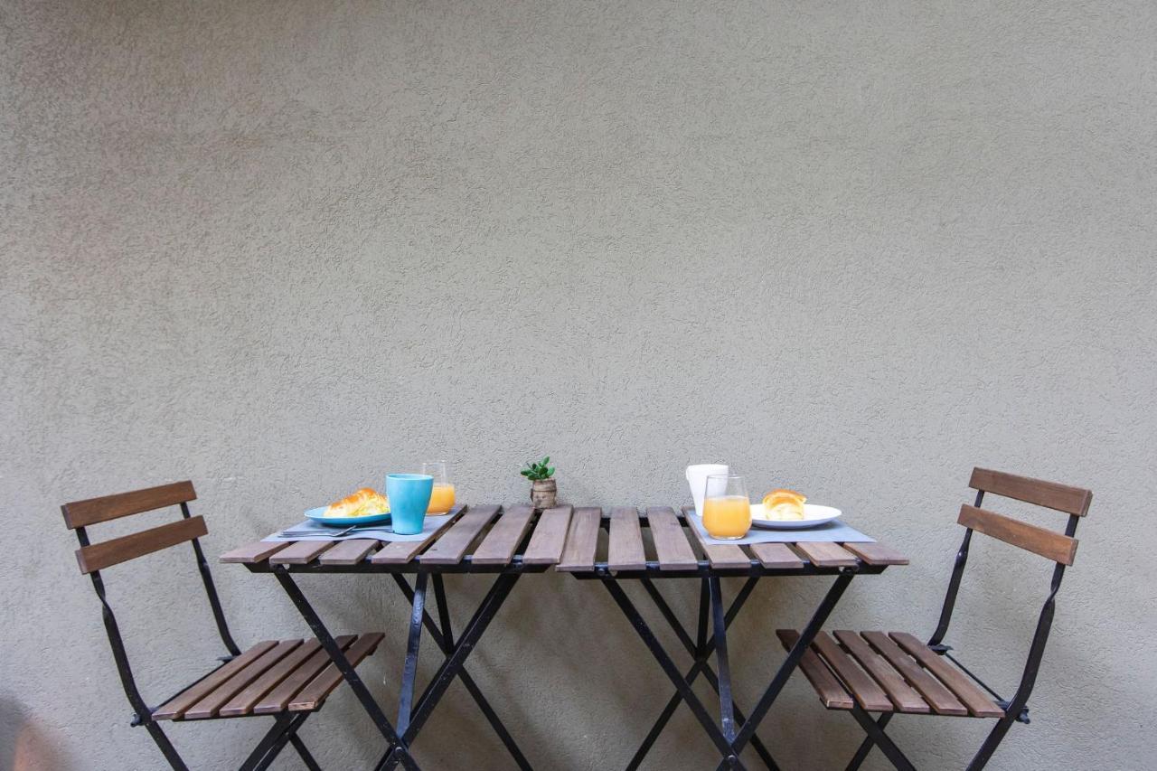 Downtown W/ Ac & Patio By Lovelystay
