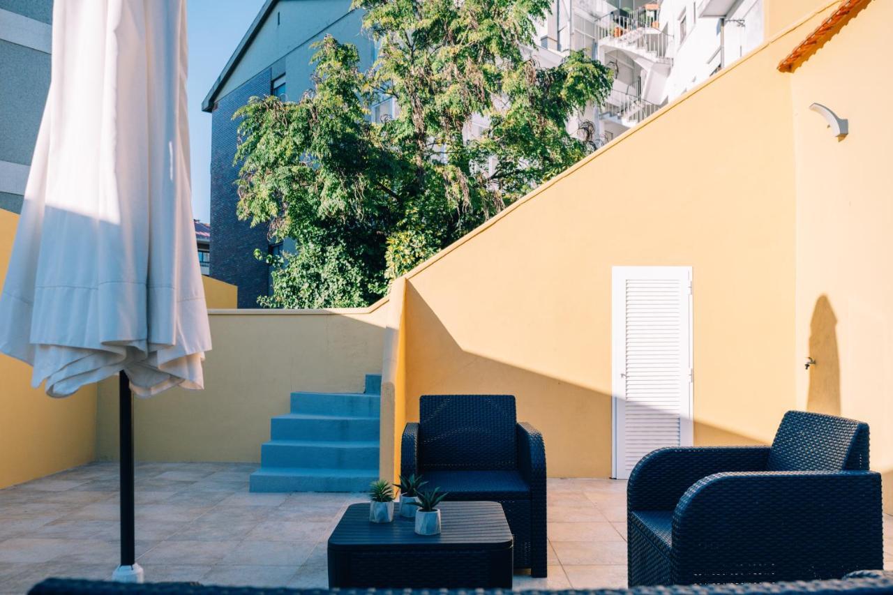 Yellow Porto