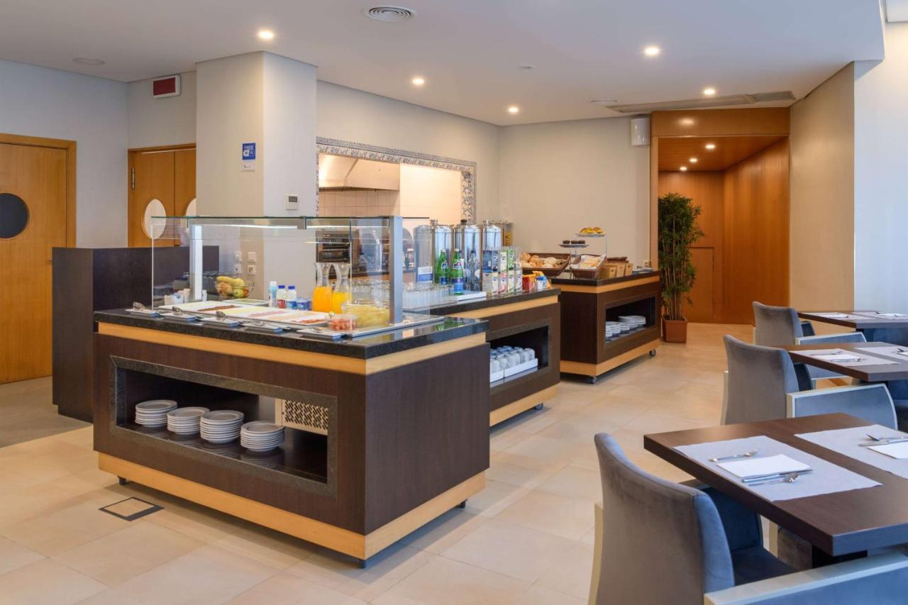 Hotel Tryp By Wyndham Centro 3*