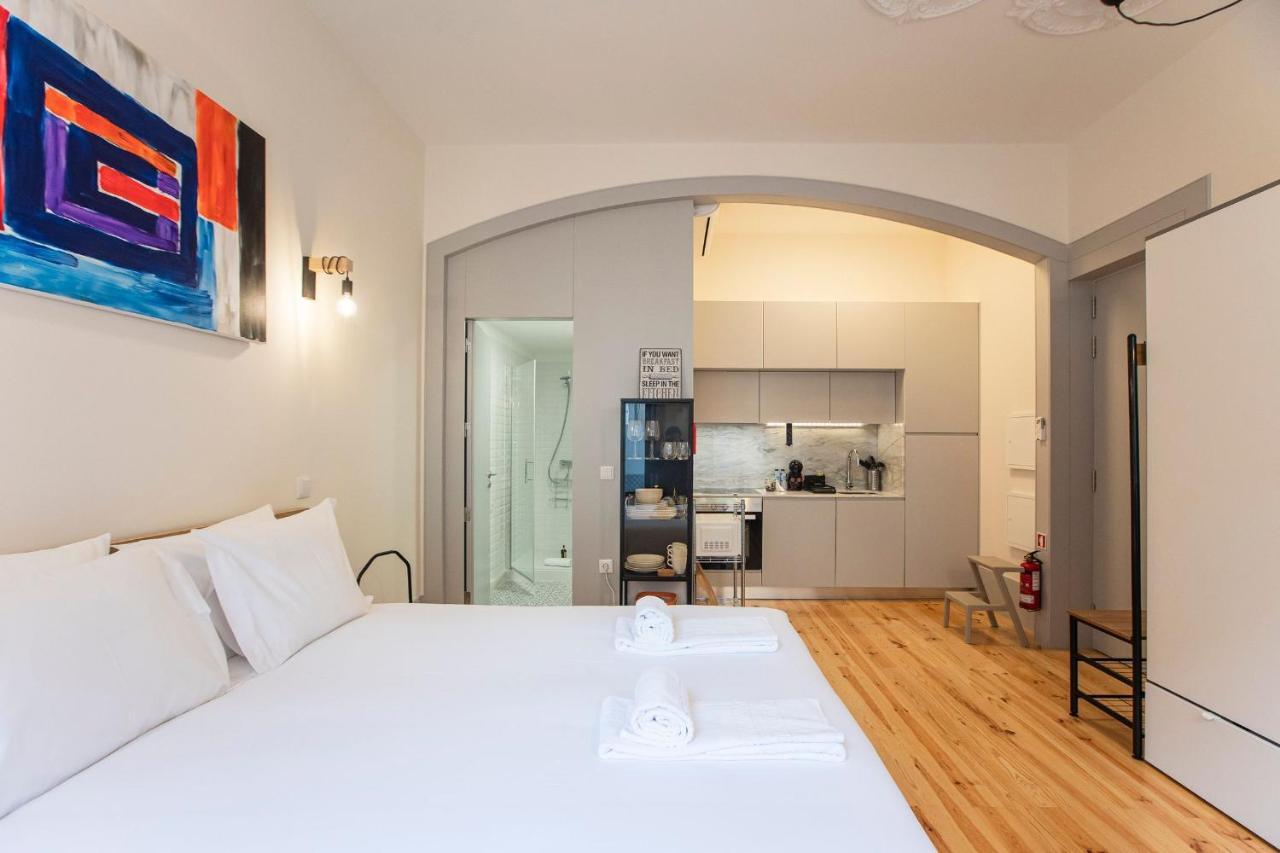 Apartment Modern Retro Downtown By Lovelystay