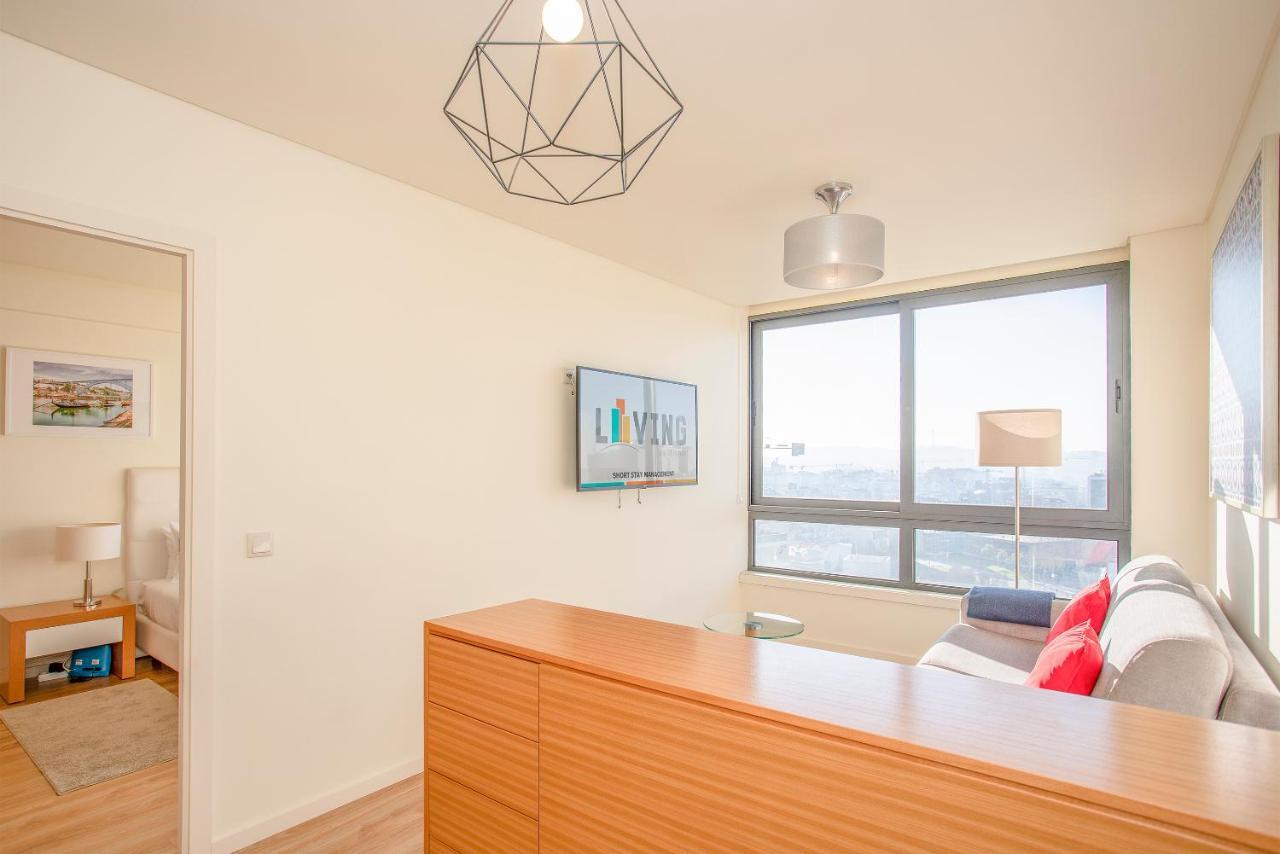 Liiiving In | Downtown View Apartment