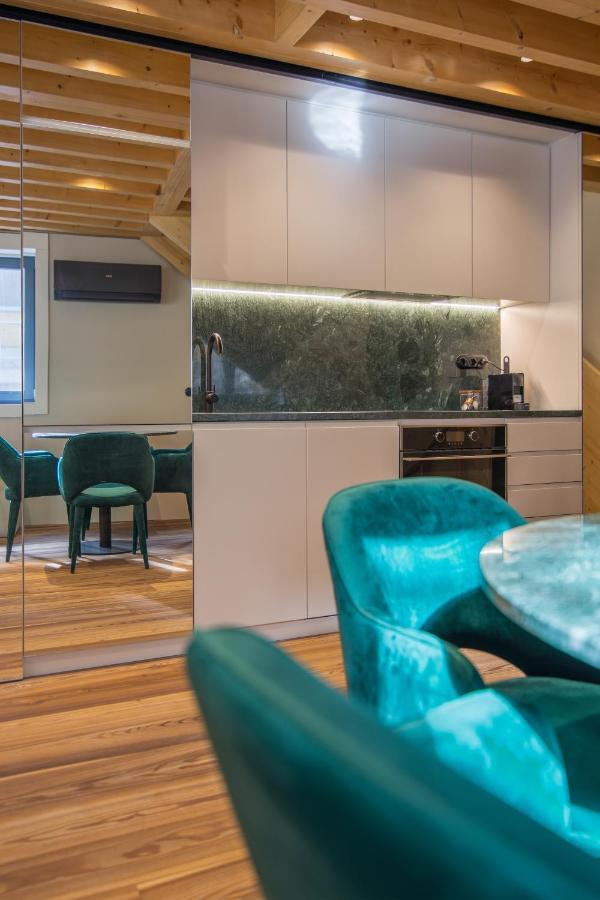 62 Design House Apartment