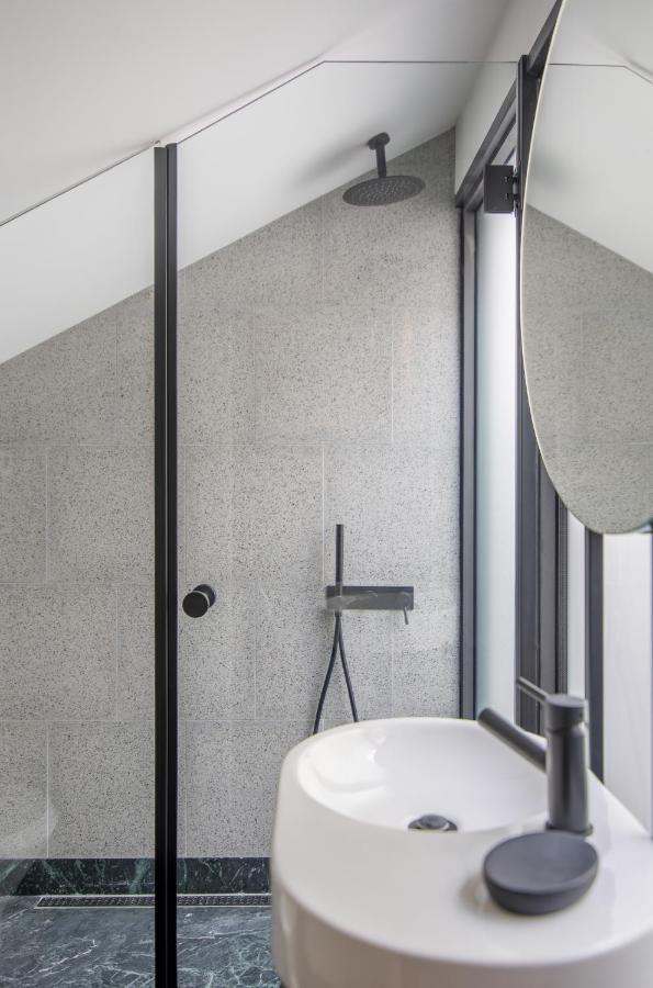 Apartment 62 Design House *