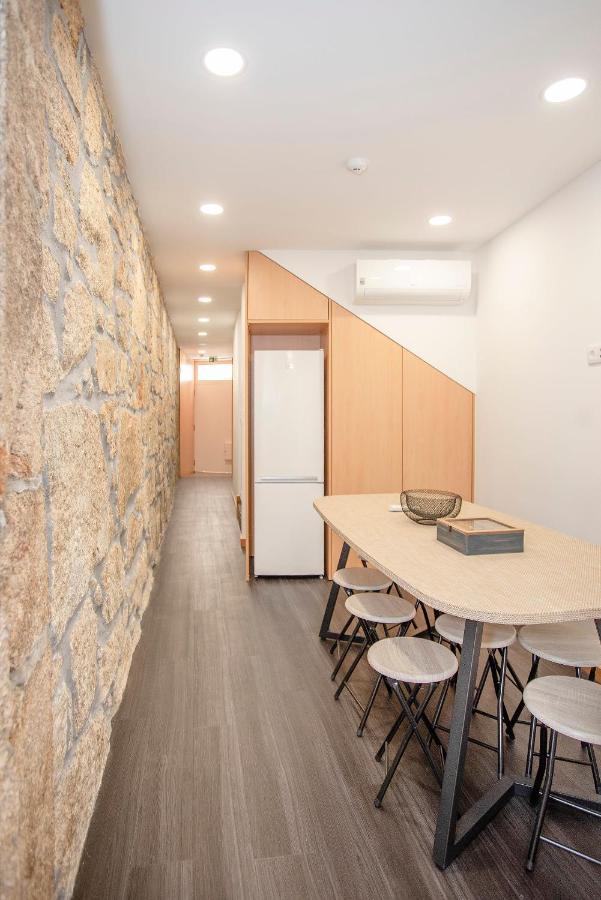 Liiiving In - Downtown Spacious