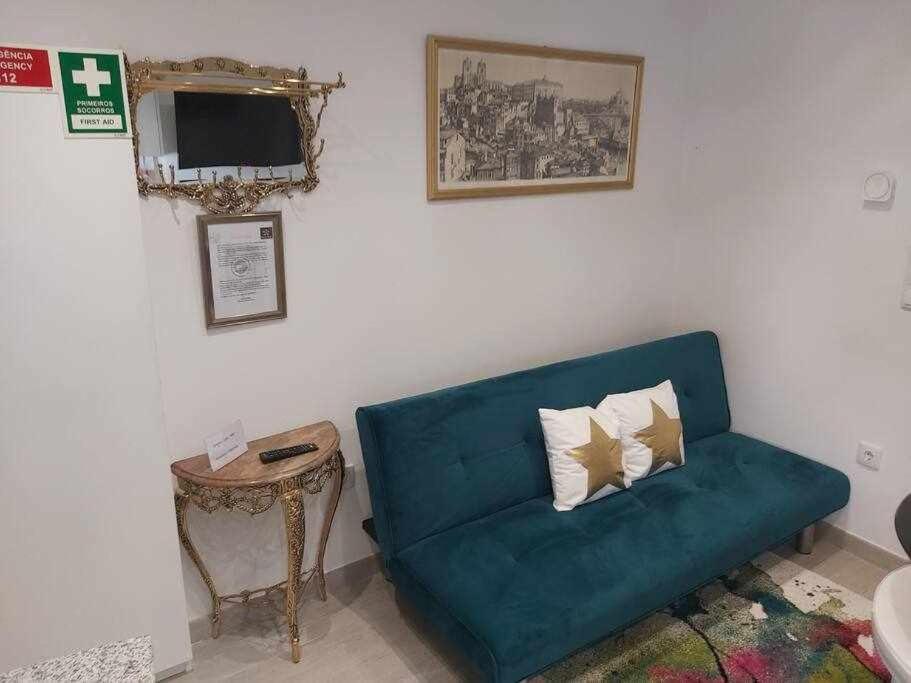 Monte Da Lapa Free 1 Parking Place Villa Porto