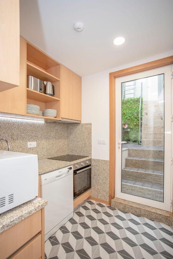 Liiiving In - Downtown Spacious