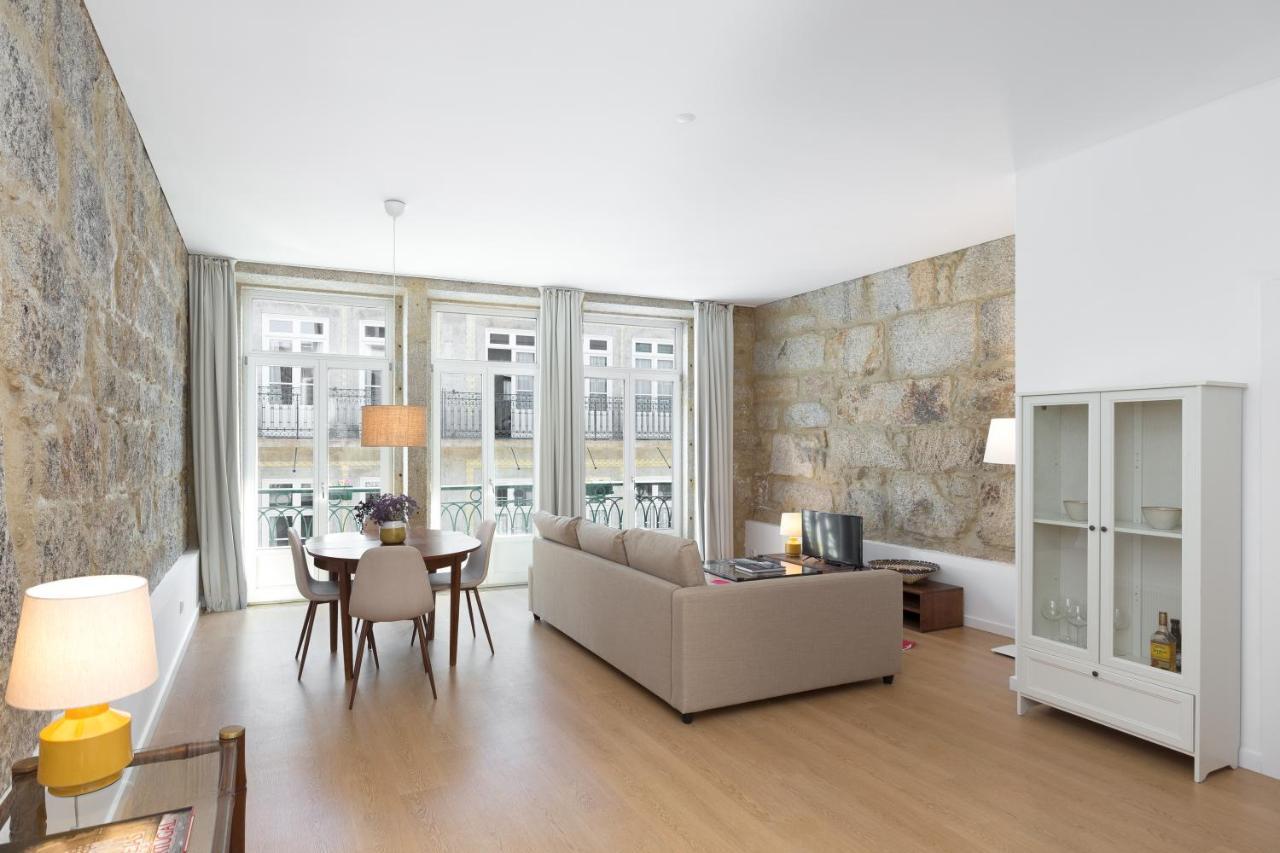Clube Charming - Clerigos Porto