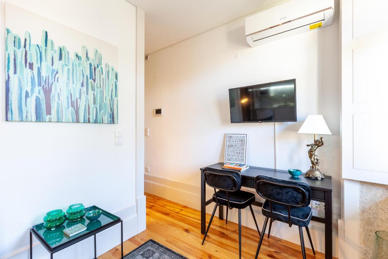 Josephine Apartment