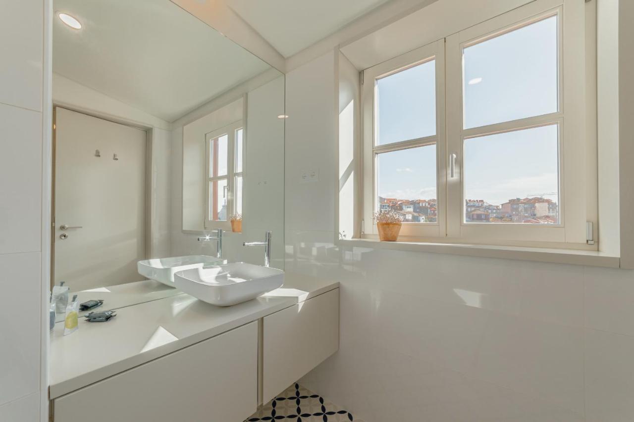 Apartment Downtown Deluxe Duplex By Homing