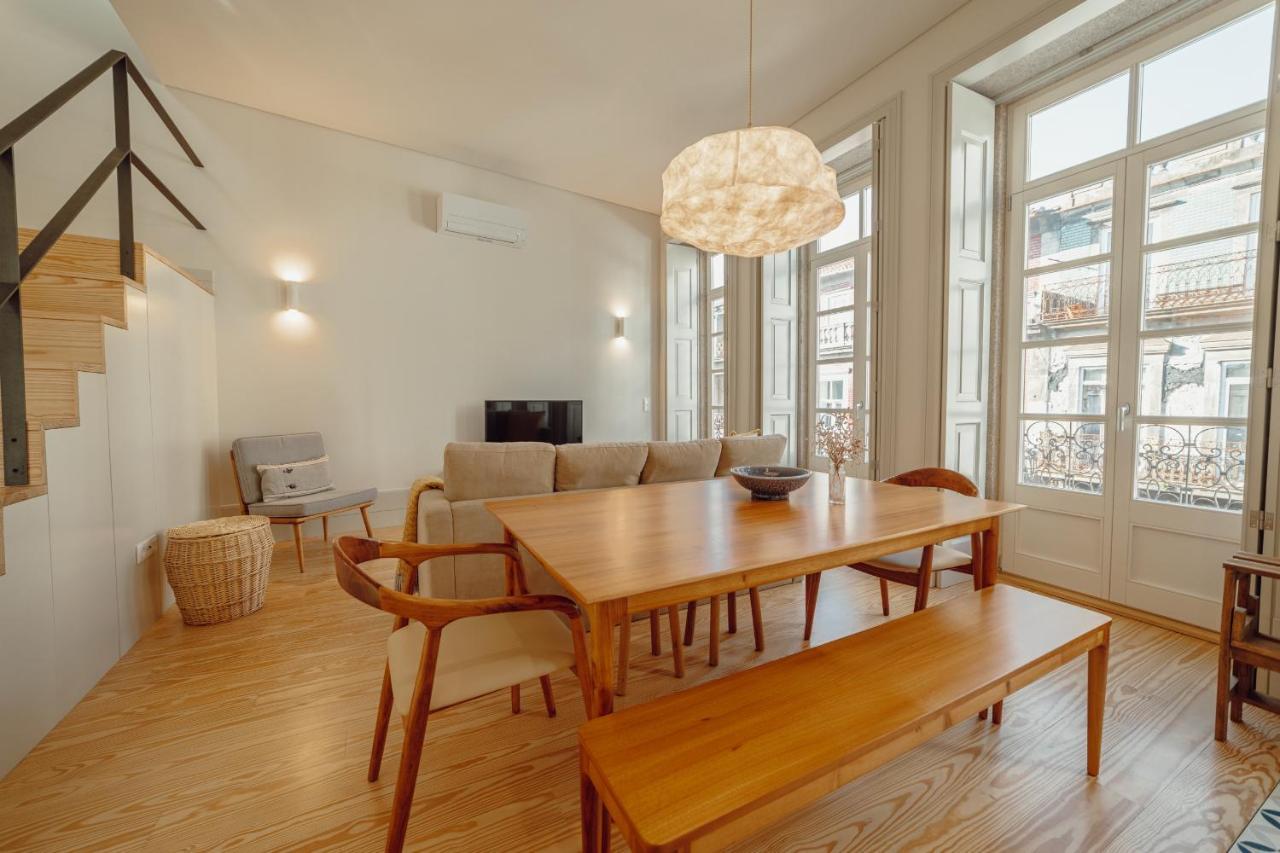 Downtown Deluxe Duplex By Homing *