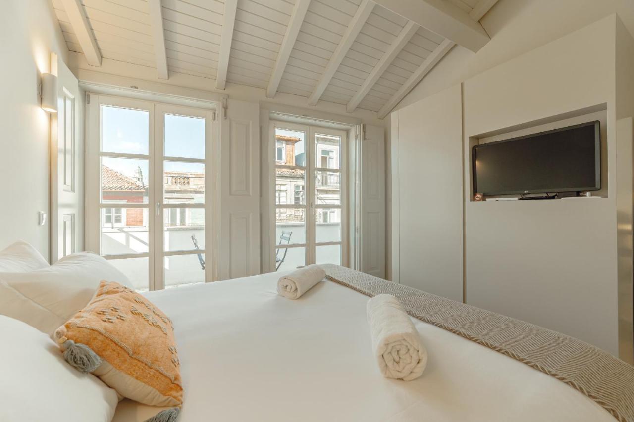 Downtown Deluxe Duplex By Homing *
