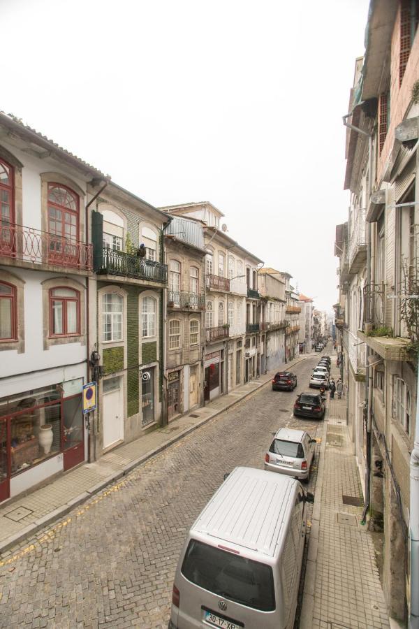 Almada & * Porto