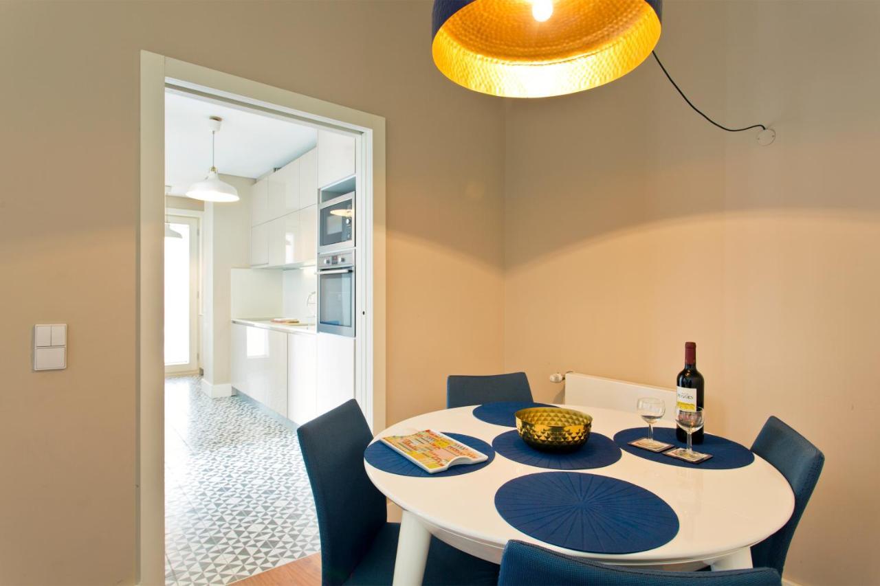 Cardosas Square Luxury By Hosts Apartment *