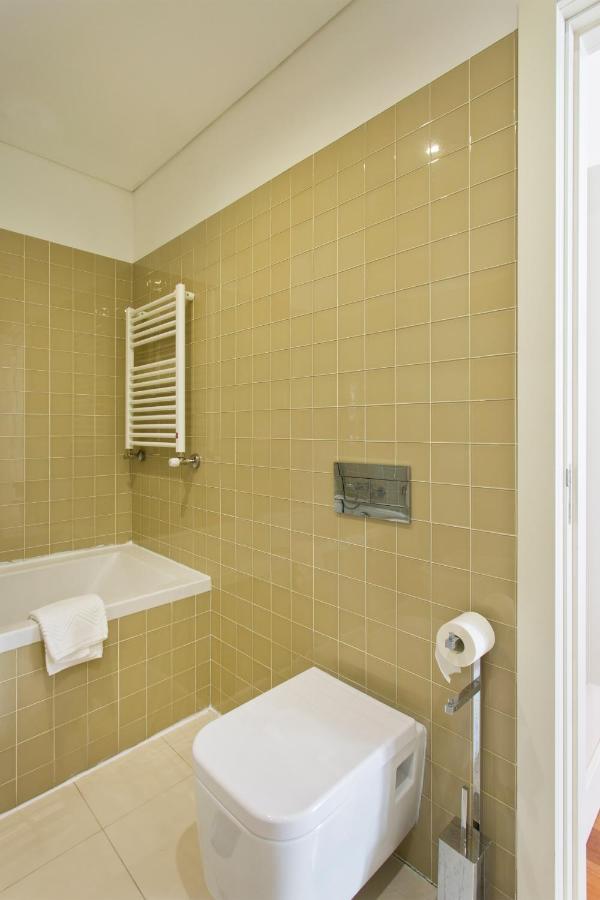 Apartment Cardosas Square Luxury By Hosts