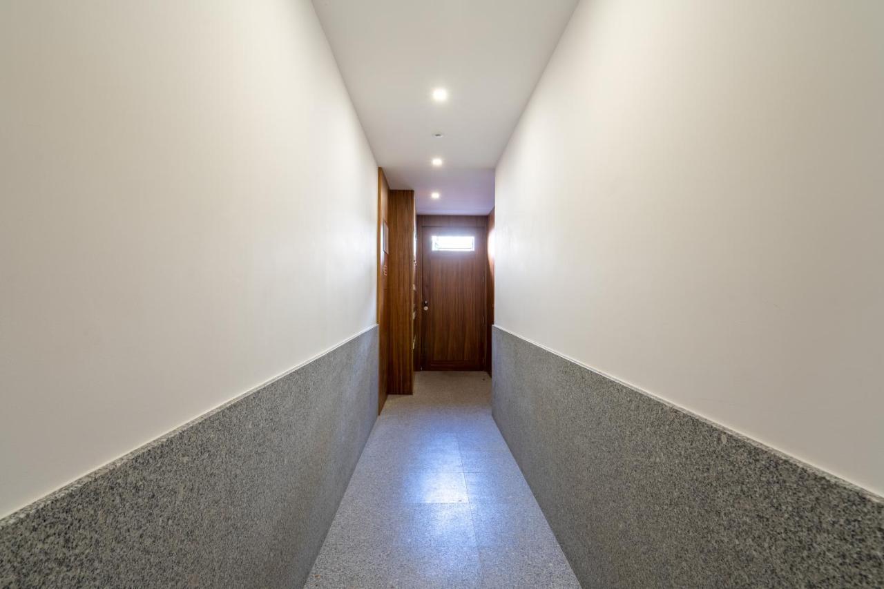 Host Wise - Bright & Contemporary Flat - Ace Location
