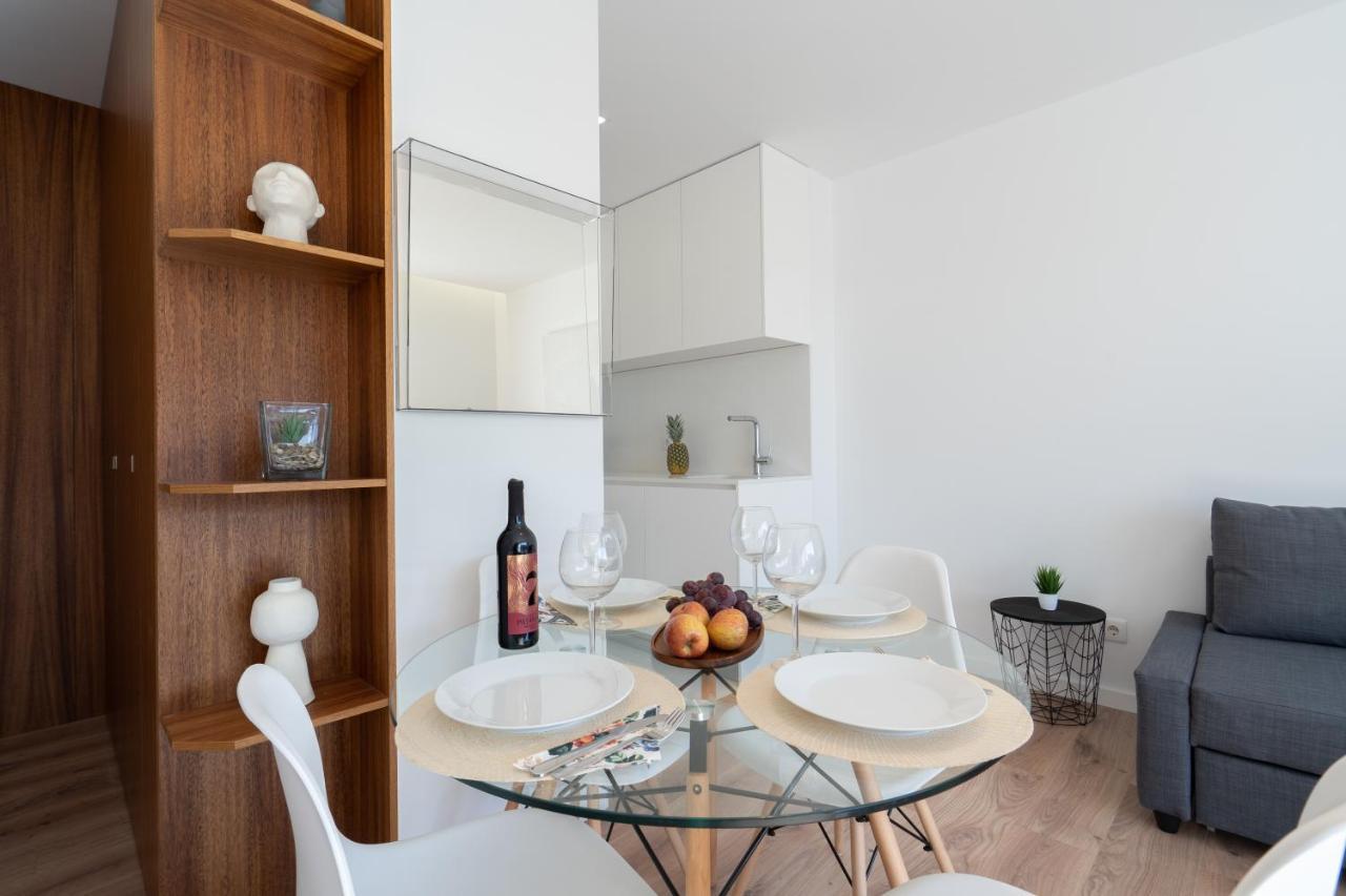 Apartment Host Wise - Bright & Contemporary Flat - Ace Location Porto