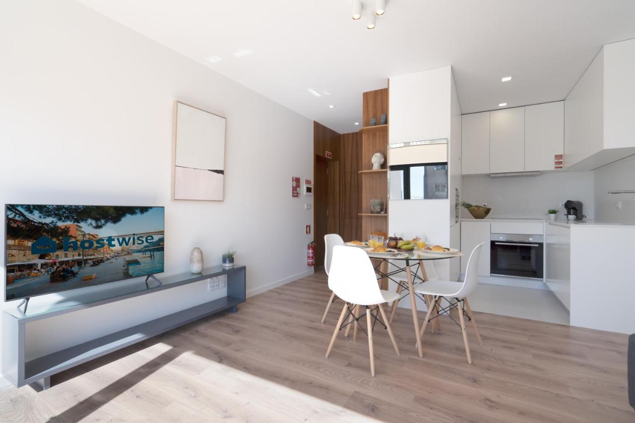 Host Wise - Bright & Contemporary Flat - Ace Location Porto