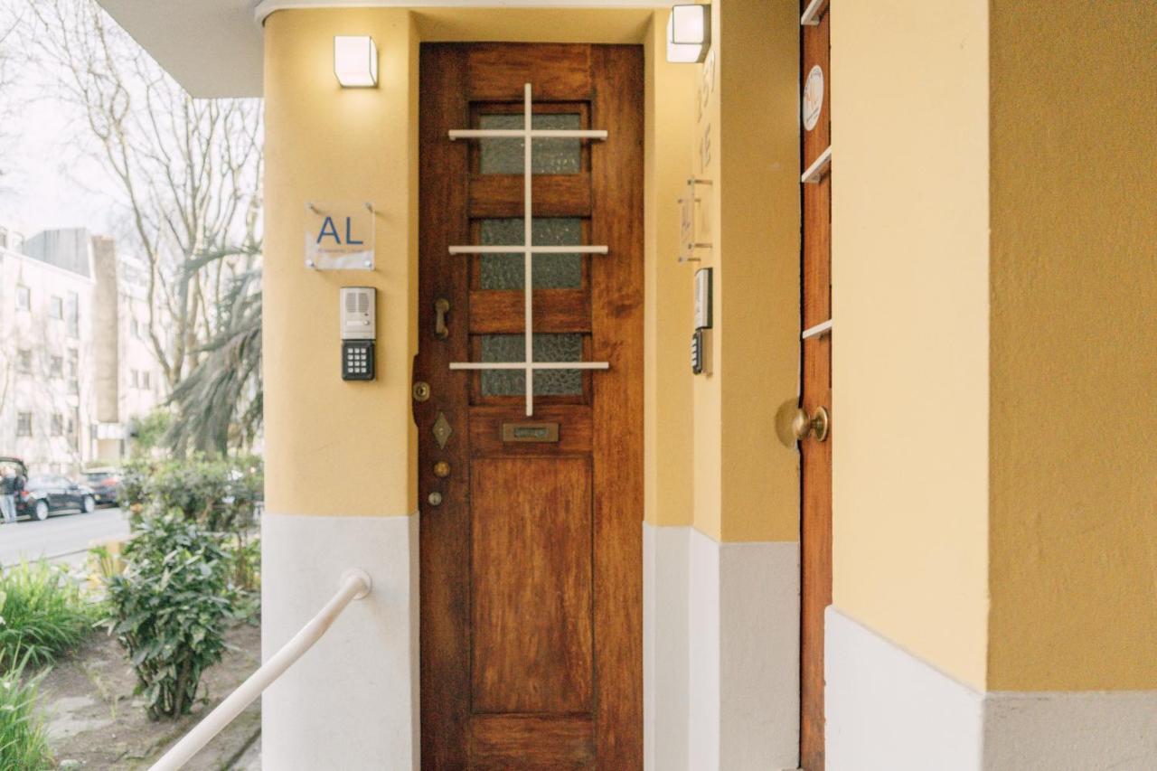 Yellow Apartment *