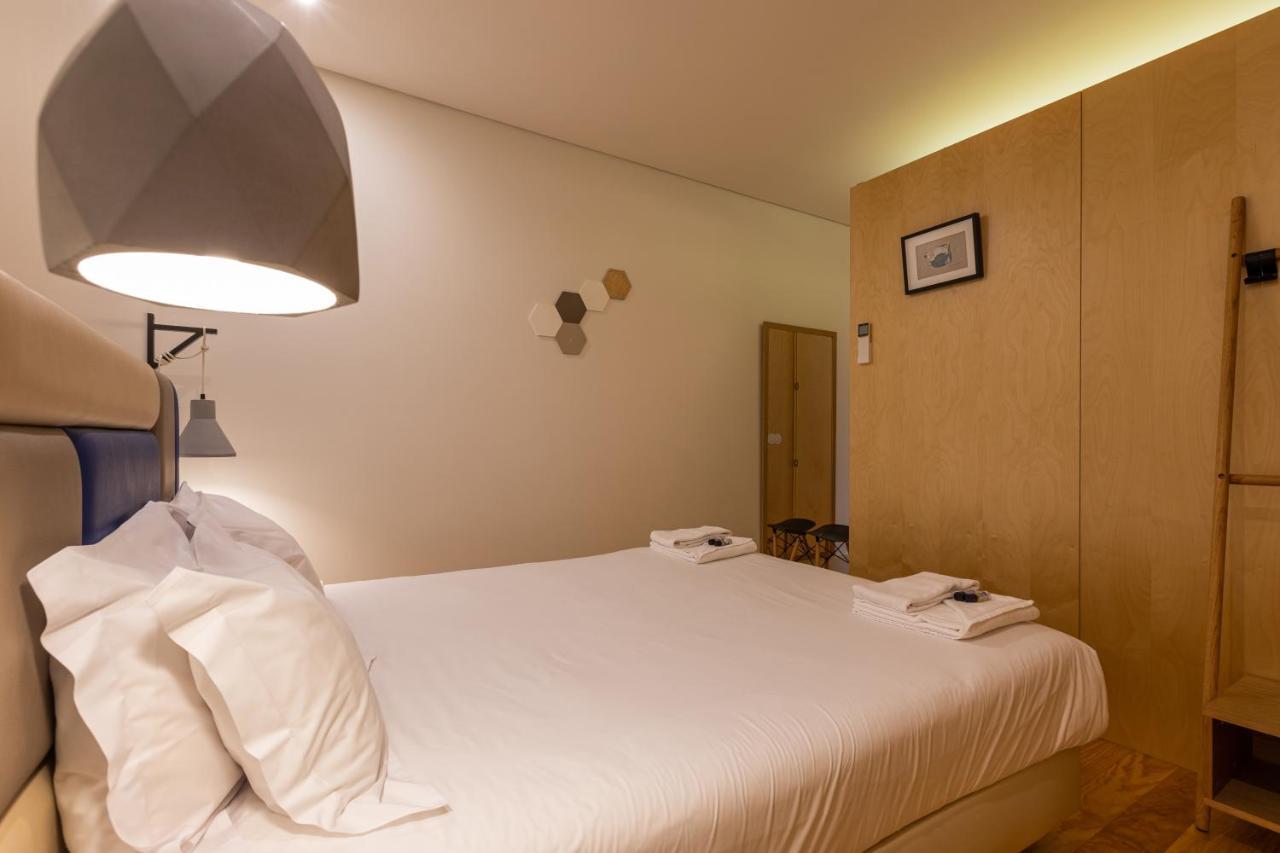 Apartment Orm - Almada Balcony Porto