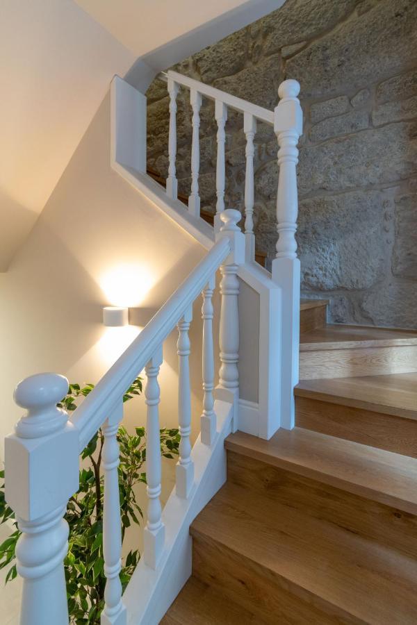 Portucale Guest House- Self Check-in Homestay Porto