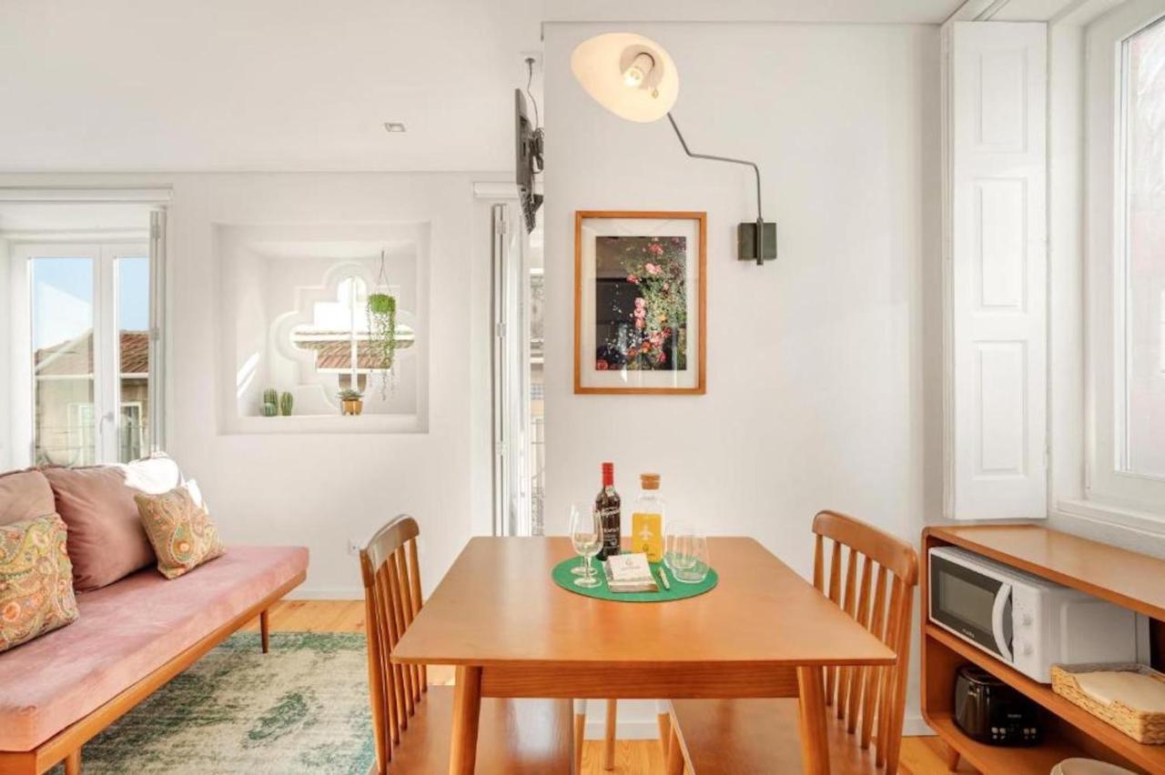 Apartment Lovely Shinny Flats With Balcony - Clerigos *