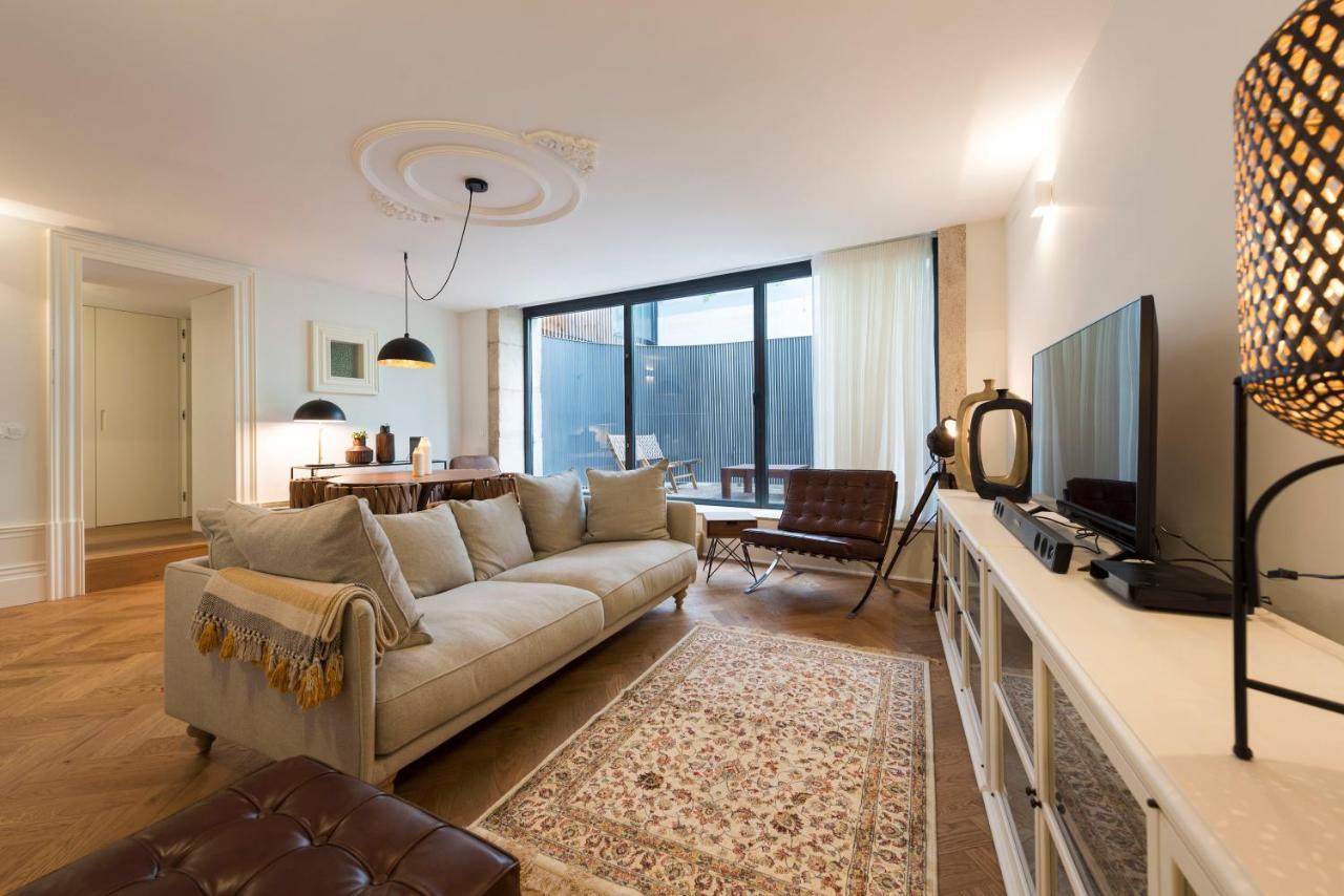 Classy & Stylish Duplex Apartment *