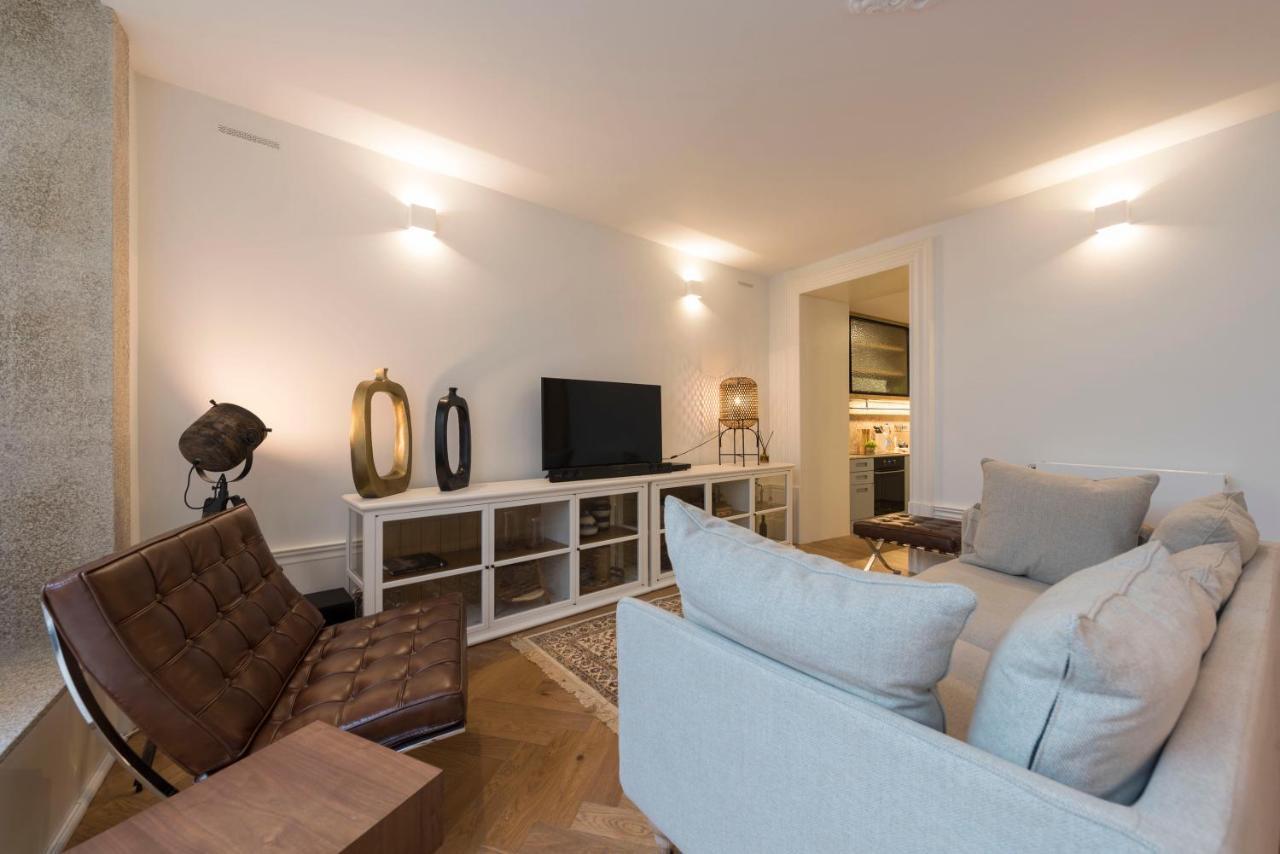 Classy & Stylish Duplex Apartment Porto