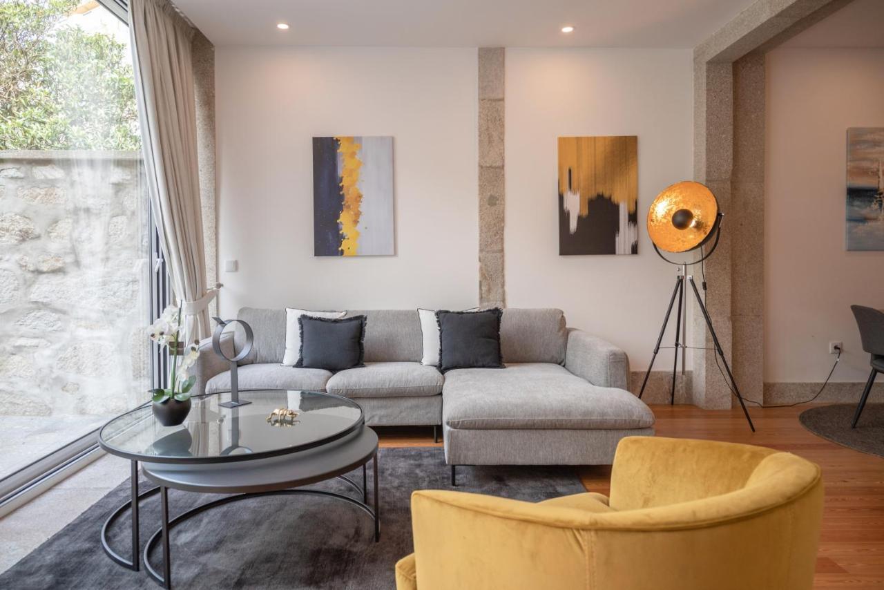 So Shiny Apartment Porto