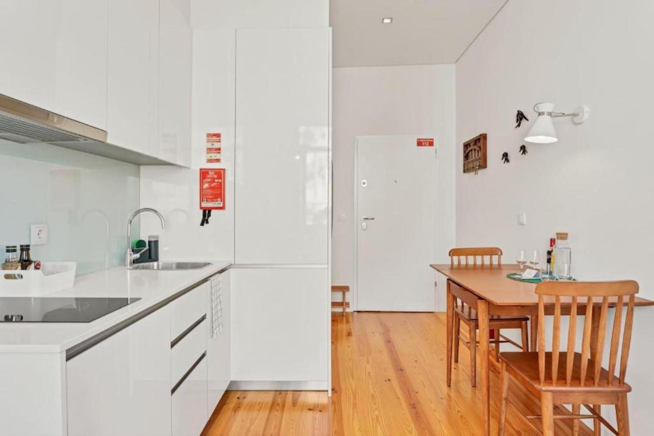 Lovely Shinny Flats With Balcony - Clerigos Porto