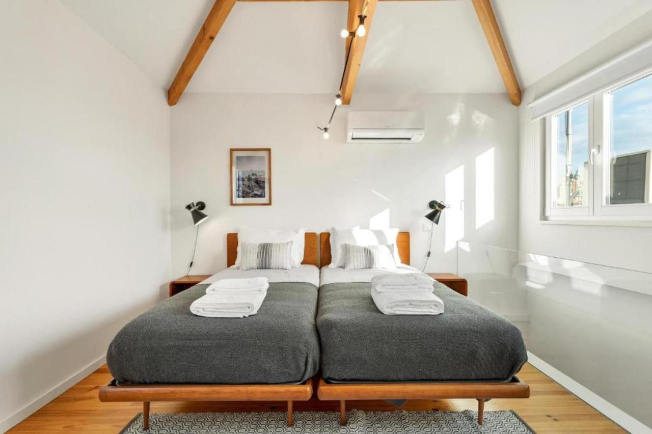 Lovely Shinny Flats With Balcony - Clerigos Apartment *