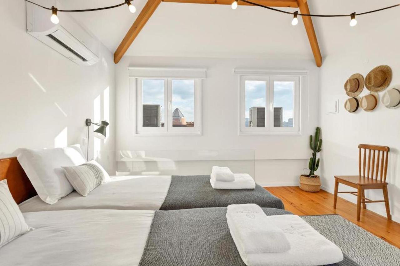 Lovely Shinny Flats With Balcony - Clerigos Porto