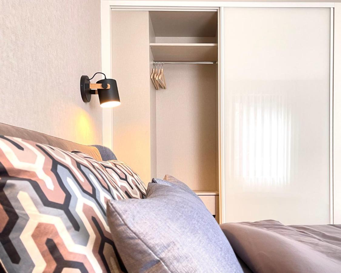 Acta The Avenue 4*